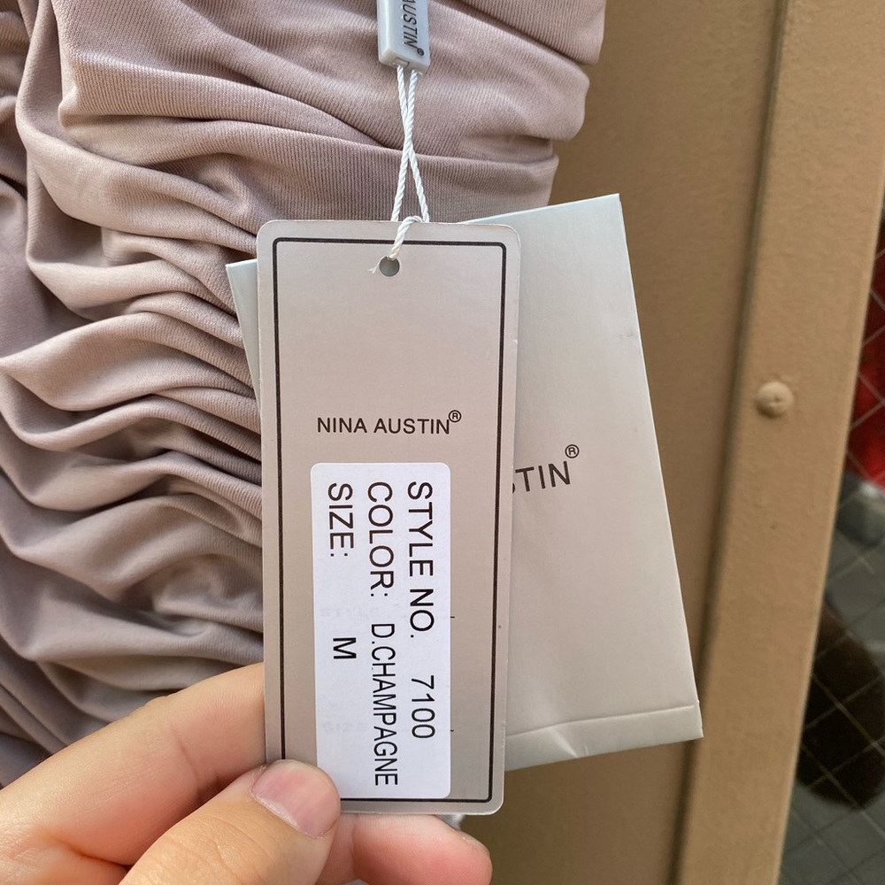 Nina Austin NWT Rose Pink Gown Studded Dress M - Picture 6 of 6